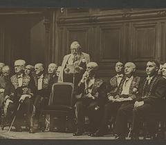 Une séance à l'Institut. Don Georges Manal © Bibliothèque de l'Institut de France